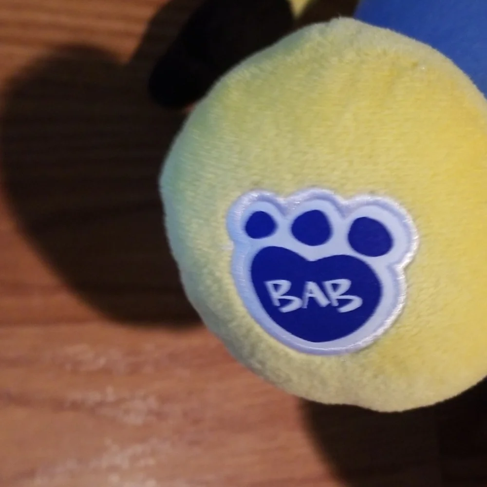Built a‎ bear minons